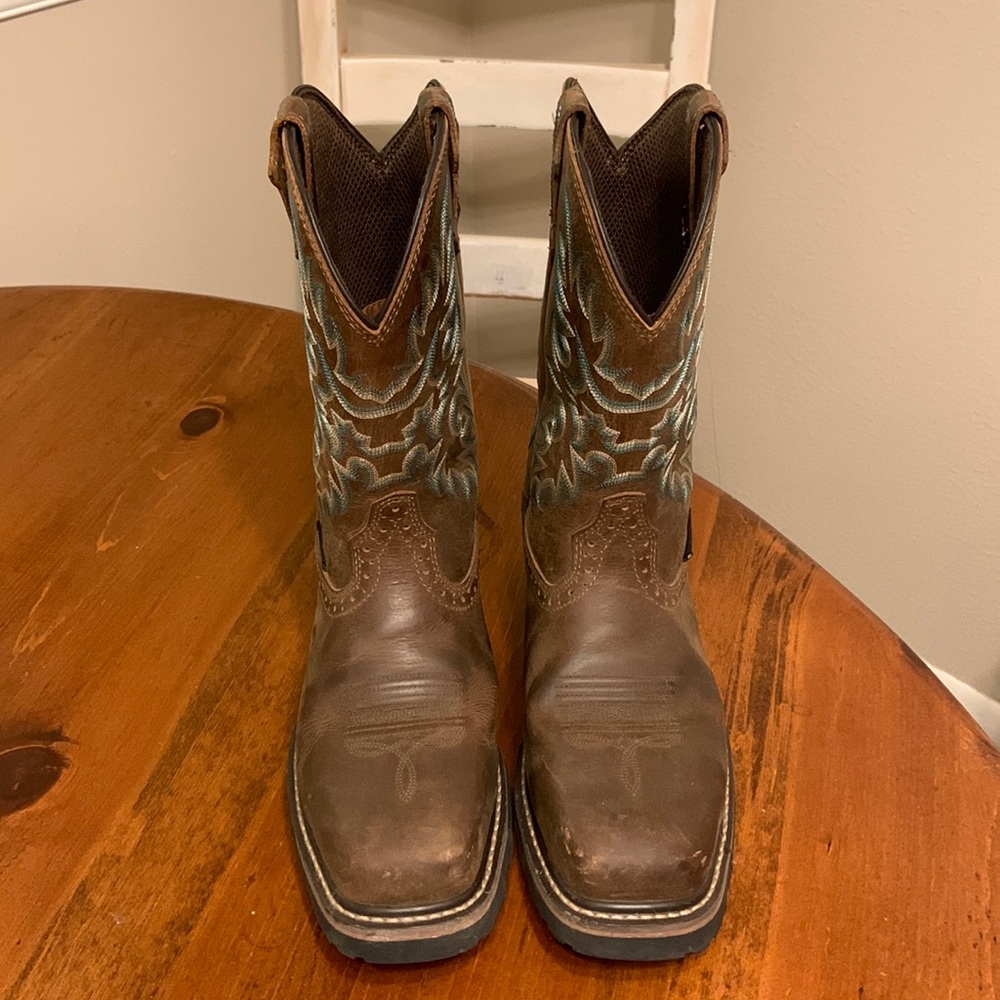 Women’s Brazos steel toe boots - size 9.5